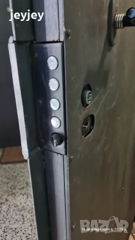 Метална входна врата с каса, снимка 6 - Входни врати - 47985468