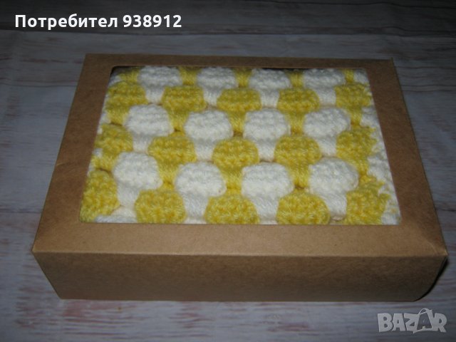 Дамски шал "Сладолед" в бяло и светло жълто