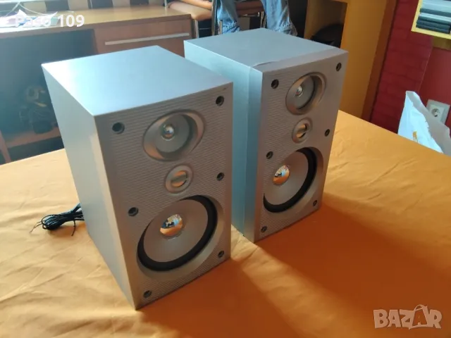 страхотни трилентови тонколони Шнайдер 2х40 оригинални , снимка 2 - Тонколони - 50223881