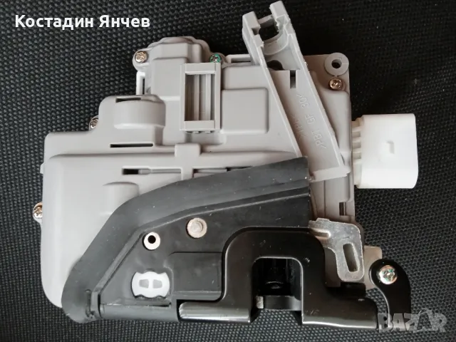 Брава предна лява за врата на vw, Audi,seat, Porsche, Skoda , снимка 2 - Части - 48070693