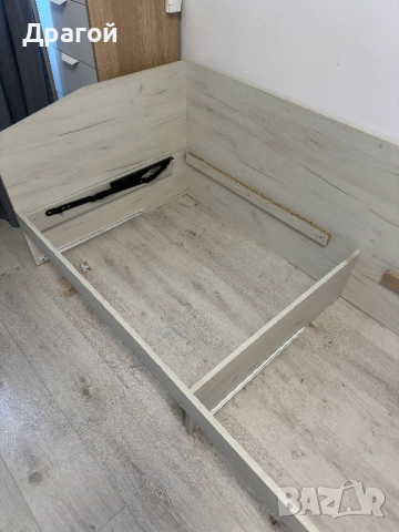 Легла 90 х 200 с чекмеджета, матраци и повдигащ механизъм, снимка 6 - Спални и легла - 52012320