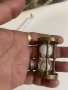 Миниатюрен пясьчен часовник бронз/месинг , снимка 1 - Антикварни и старинни предмети - 36666714