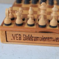 Неизползван дървен туристически шах от '' ГДР '' с магнити, снимка 2 - Колекции - 40196771