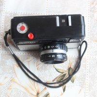 Малък фотоапарат Certo SL 110 от ГДР, снимка 4 - Фотоапарати - 42479338
