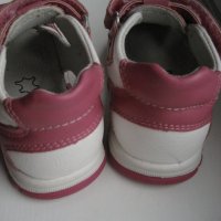обувки за бебе и още, снимка 4 - Бебешки обувки - 25233402