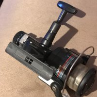 Daiwa AG1650 Graphite ретро спининг макара, снимка 3 - Макари - 43804498