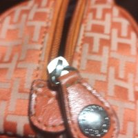 Tomy Hifinger дамска оригинална кожена чанта, снимка 1 - Чанти - 43096116