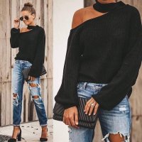 Пуловер с отворено рамо в черно, снимка 1 - Блузи с дълъг ръкав и пуловери - 26718706