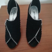Обувки, снимка 1 - Дамски обувки на ток - 26435011