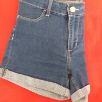Дънкови къси панталонки H&M, снимка 1 - Детски къси панталони - 32812829