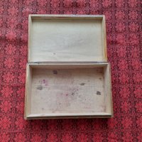 Стара дървена кутия, снимка 2 - Антикварни и старинни предмети - 40215668