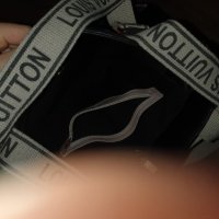 Louis Vuitton  чанта, снимка 13 - Чанти - 40360191