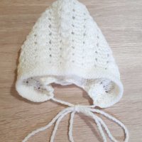Ръчно плетени елече, шапка и терлички., снимка 4 - Комплекти за бебе - 35412618