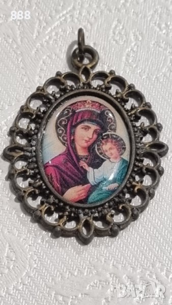 Vintage медальон-висулка с лика на Богородица, снимка 1