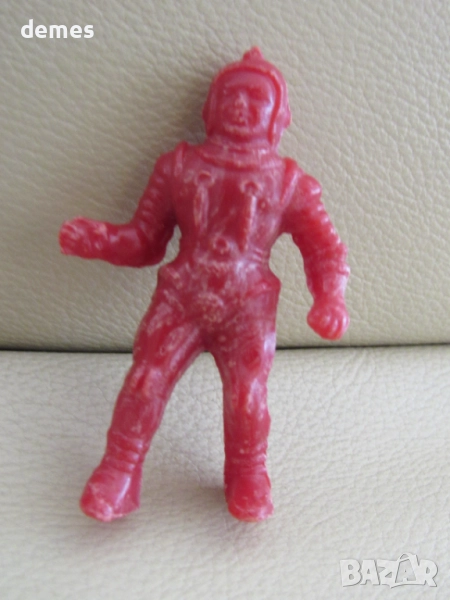 Колекционерска пластмасова фигурка от времето на соца, снимка 1