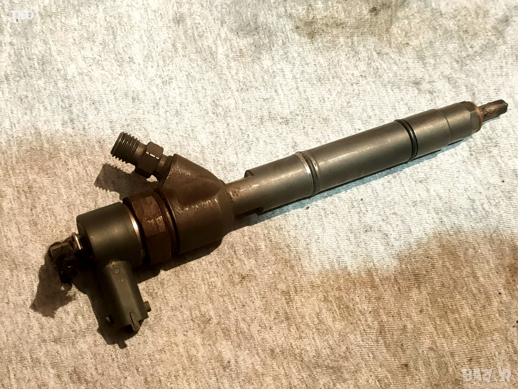 Дюза Bosch дизел Common Rail за HYUNDAI I30 KIA Cee’d Rio 1.6CRDi, снимка 1
