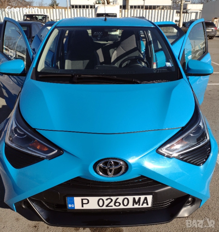 Тойота само на...13 600км!, снимка 1