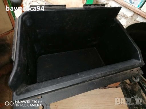 Кутия за в багажника за BMW E46 , снимка 1