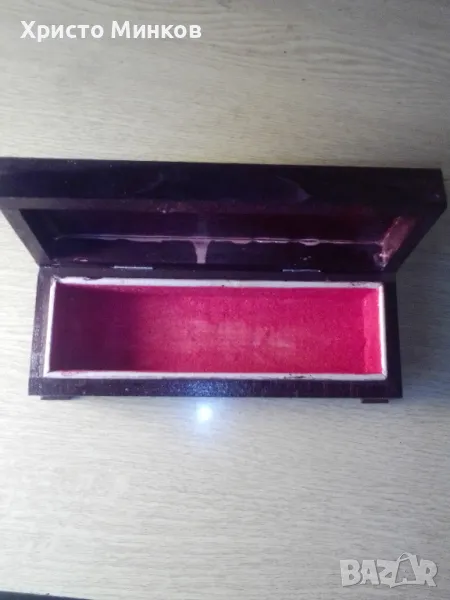 Продавам дървена кутия, снимка 1