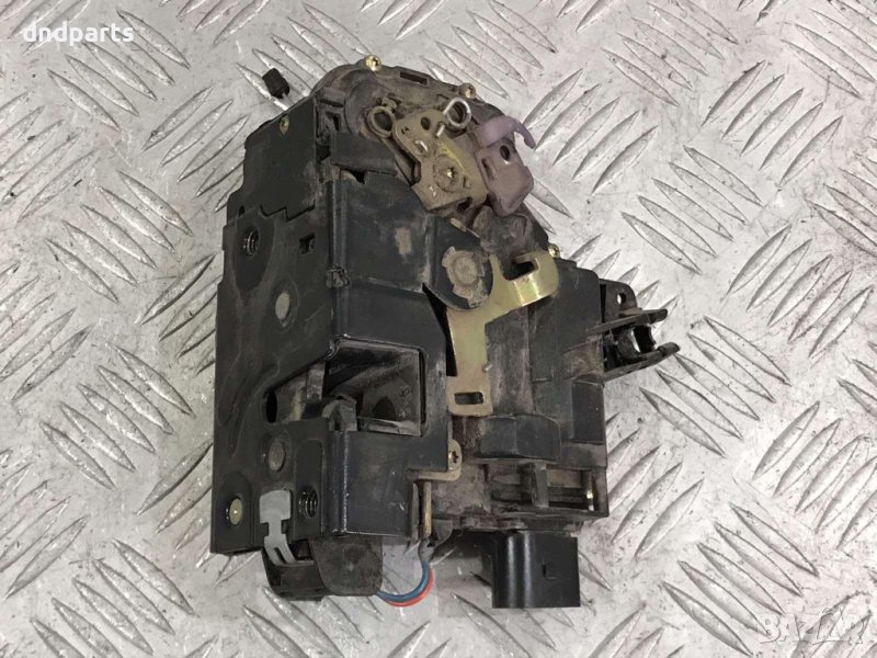 Предна лява брава VW Golf 4,2000г., снимка 1