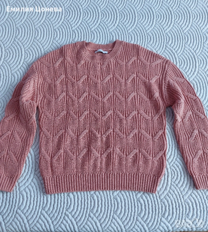 нов пуловер, снимка 1