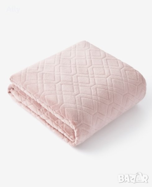 Розова покривка за легло, снимка 1