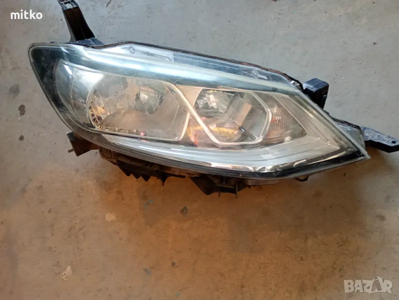 Десен фар Нисан пулсар, снимка 1