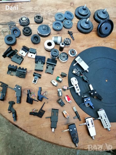 Части за грамофон , доза,шел,панти,крачета,тежест,капак, снимка 1