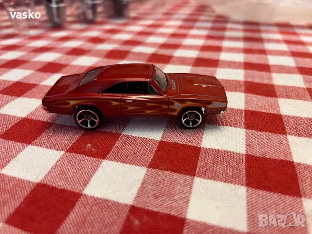 Hotwheels Dodge Charger 500, снимка 3 - Колекции - 50037471