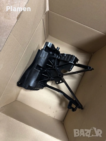 A 213 620 65 00 mercedes w213 държач 