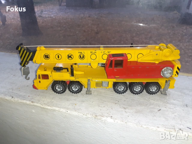 Метална количка играчка кран Siku 4010 Германия