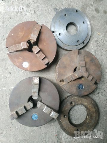 Патронници за струг 200мм 3 броя , снимка 2 - Резервни части за машини - 34835767