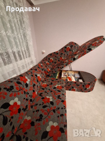 Отлично запазен диван с опция сън и ракла, снимка 8 - Дивани и мека мебел - 53071935