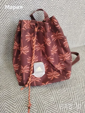 Adidas спортна дамска чанта/раница , снимка 3 - Чанти - 49112376