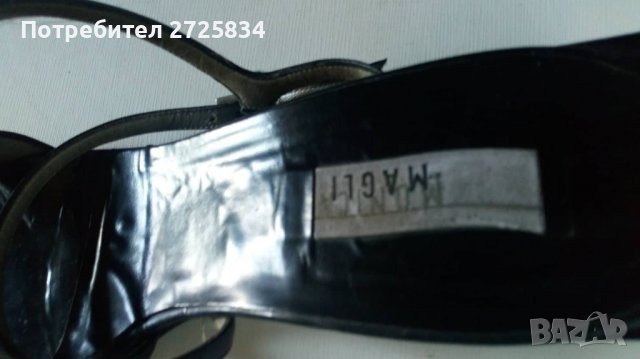 Черни сандали Bruno Magli, 39, снимка 10 - Сандали - 37240272