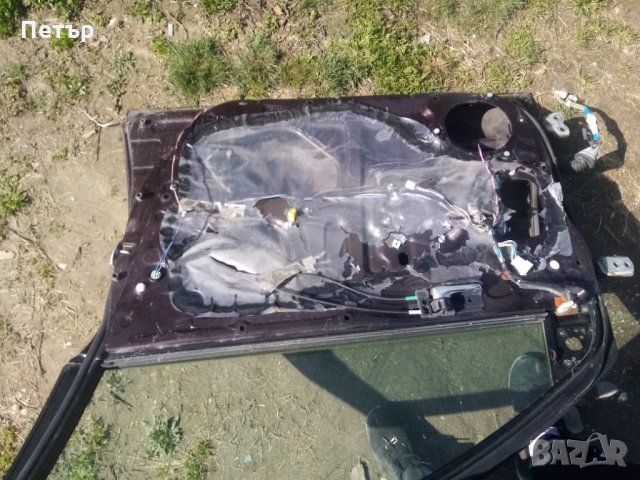 Предна дясна врата Тойота авенсис, снимка 3 - Части - 32578648