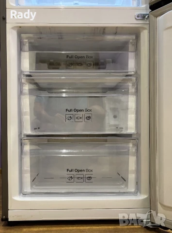 Хладилник с долен фризер Samsung, диспенсър и инверторен компресор, снимка 9 - Хладилници - 50686656