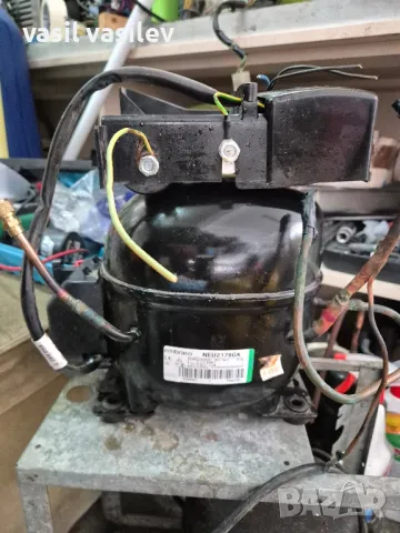 Продавам компресор Ембрако NEO2178GK, снимка 2 - Компресори - 49618196
