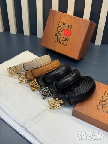 колани от естествена кожа в кутия loewe 