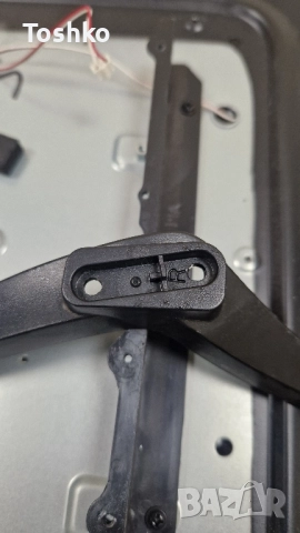 Стойка крачета за ТВ ARIELLI LED-32DN6T2, снимка 2 - Стойки, 3D очила, аксесоари - 51618904