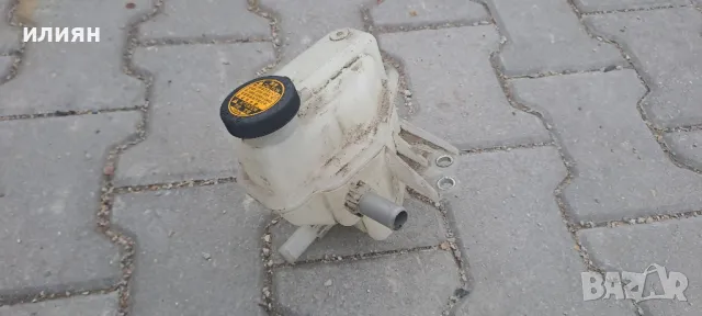 казанче за антифриз за Toyota Yaris hybrid 2016 2017 2018 2019 , снимка 2 - Части - 49896474