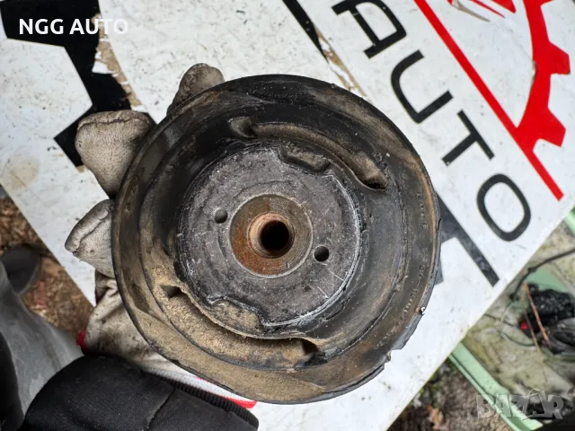 Тампон Двигател за Мерцедес, Mercedes-Benz, № 201 240 41 17, 2012404117, снимка 5 - Части - 48303843