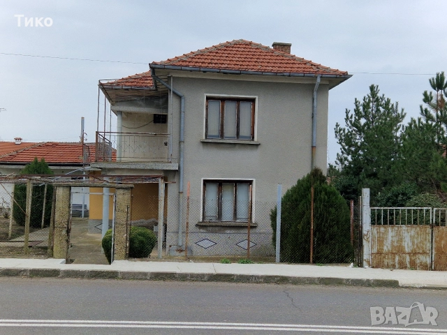 Двуетажна къща в село Средец , снимка 6 - Къщи - 52890647