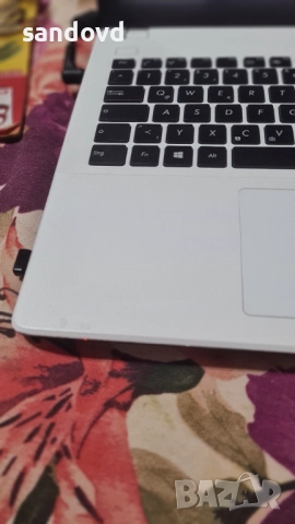 Лаптоп ASUS  F-551M цена 120лв, снимка 2 - Лаптопи за дома - 51960500