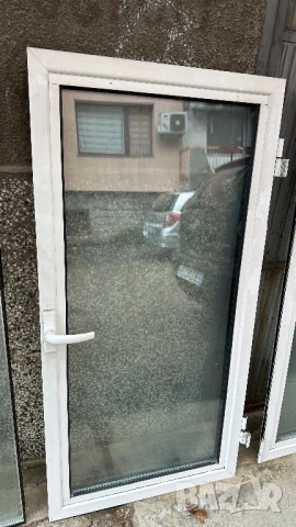 Алуминиеви прозорци с каса 