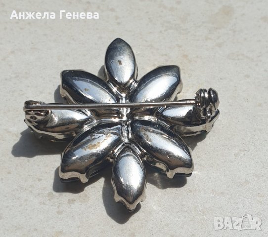 Ретро арт брошка с фасетирани камъни, снимка 4 - Антикварни и старинни предмети - 38319593