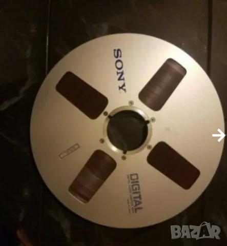 14 инча шпула SONY, с лента 1/2 инча AGFA. Отлично състояние на шпулата и лентата.