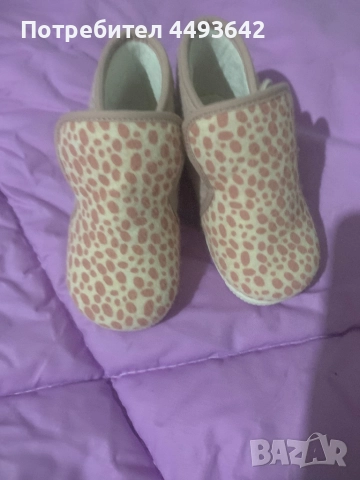 Детски пантофи номер 22