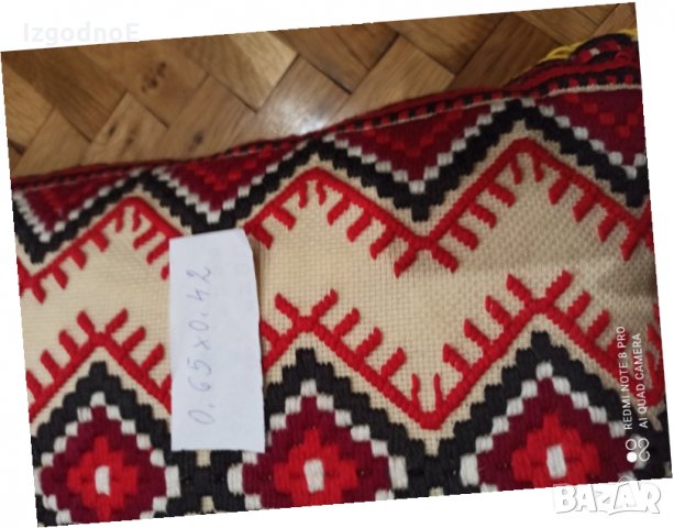 Нова ръчно изработени възглавница с подарък пълнеж, снимка 3 - Декорация за дома - 35128455