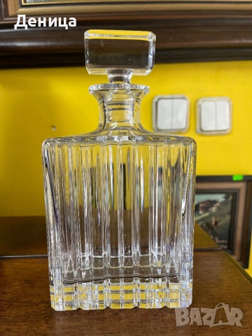 Стил⚜️ Изключително елегантен и стилен декантер Без да се натрапва с пищни форми и гравюри, но със с